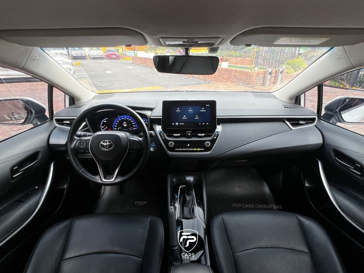 Toyota Corolla XEI 2024 Usado Automático Interior FYP Cars Group